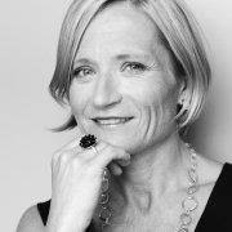 svartvitt porträtt  av Professor Elisabeth Epstein