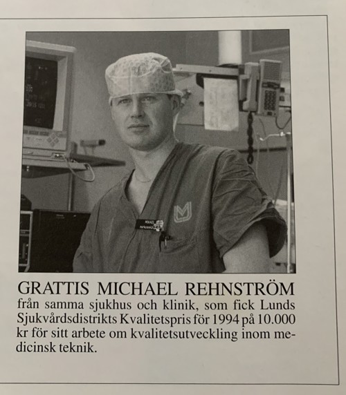 Ett tidningsurklipp från 1994 av en artikel om att Michael Rehnström fått Lunds Sjukvårdsdistrikts Kvalitetspris.